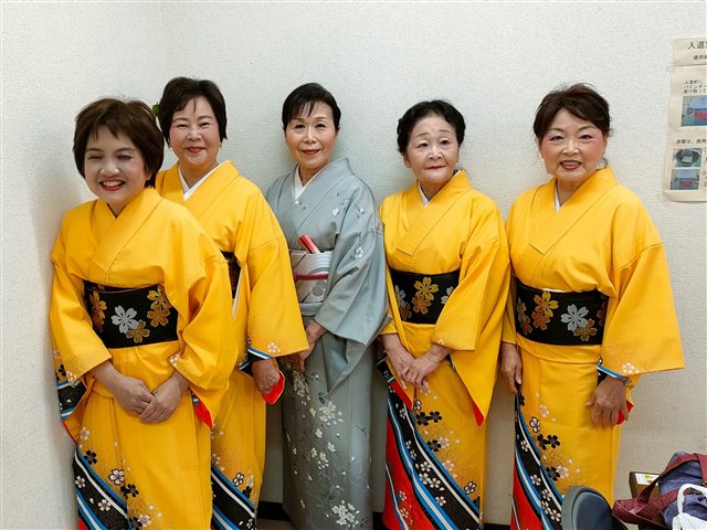 晴れ着で